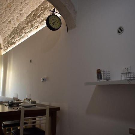 Al Solito Posto Suite Ostuni Bagian luar foto